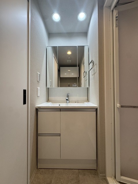 apartment 東京都中野区新井２丁目1-19 パックマートビル4F