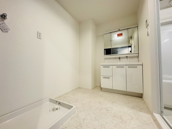 apartment 埼玉県越谷市川柳町４丁目
地図を見る