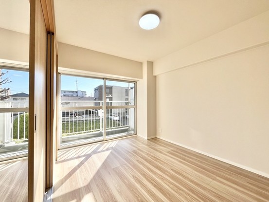 apartment 埼玉県越谷市瓦曽根２丁目
地図を見る