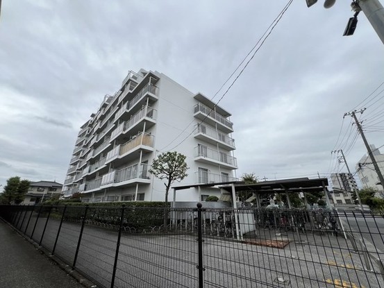 apartment 埼玉県越谷市瓦曽根２丁目
地図を見る