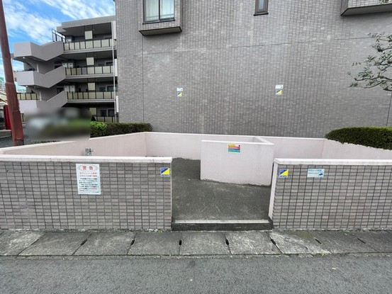 apartment 埼玉県越谷市大字袋山1361-16