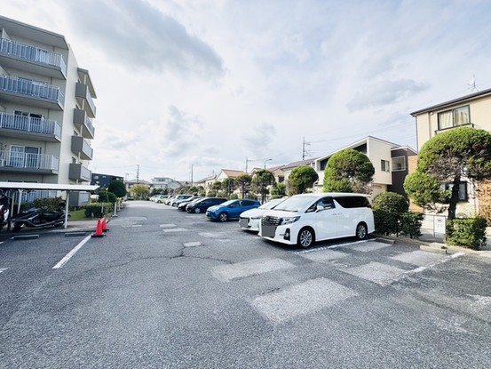 apartment 埼玉県草加市花栗１丁目
地図を見る