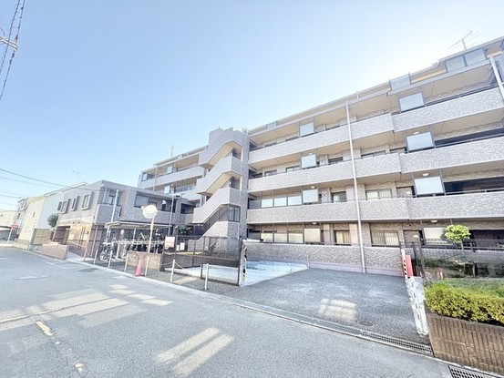 apartment 埼玉県草加市吉町２丁目
地図を見る