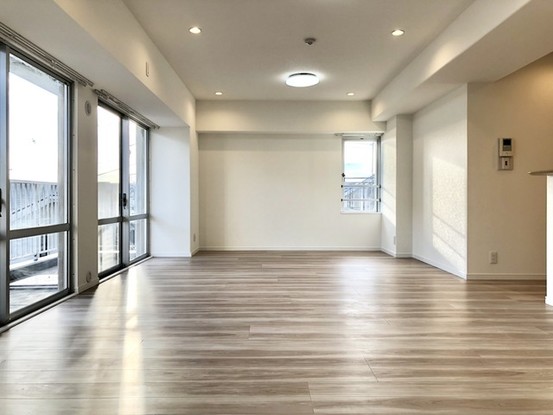 apartment 埼玉県草加市旭町２丁目
地図を見る