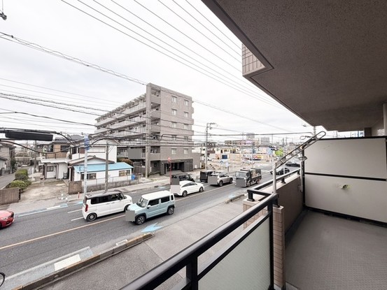 apartment 埼玉県越谷市瓦曽根２丁目
地図を見る