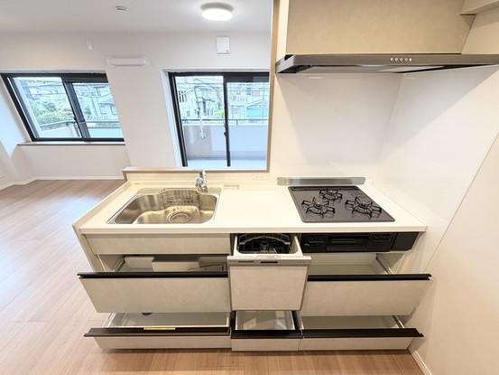 apartment 埼玉県越谷市瓦曽根２丁目
地図を見る