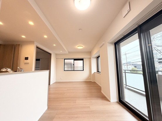 apartment 埼玉県越谷市瓦曽根２丁目
地図を見る