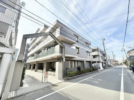 apartment 埼玉県越谷市南越谷５丁目
地図を見る