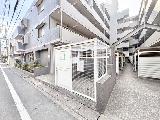 apartment 埼玉県越谷市南越谷５丁目
地図を見る
