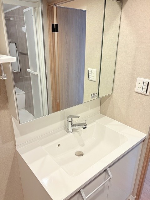 apartment 埼玉県草加市栄町３丁目
地図を見る