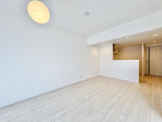 apartment 埼玉県越谷市赤山町４丁目
地図を見る