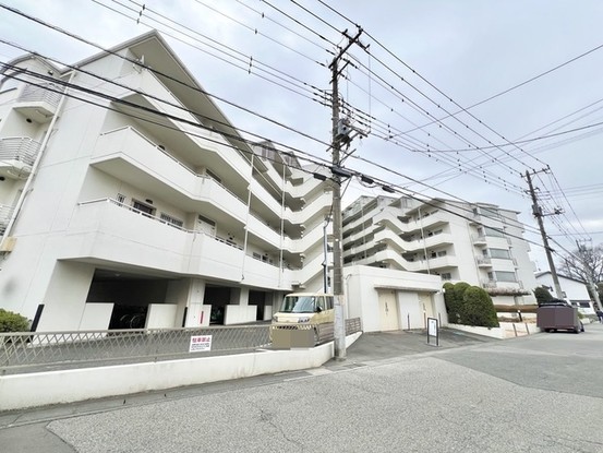 apartment 埼玉県越谷市大字袋山1361-16