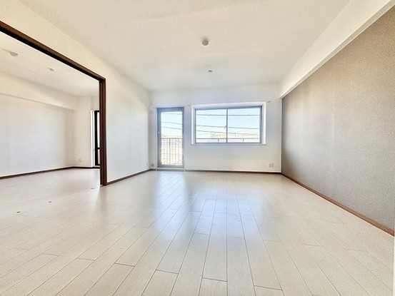 apartment 埼玉県吉川市木売２丁目
地図を見る