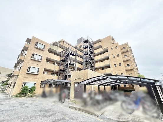 apartment 埼玉県三郷市早稲田５丁目
地図を見る