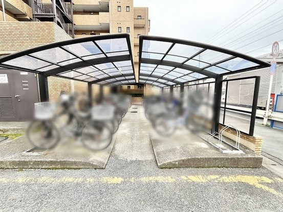 apartment 埼玉県三郷市早稲田５丁目
地図を見る