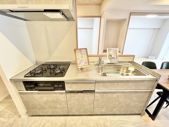 apartment 埼玉県三郷市早稲田５丁目
地図を見る