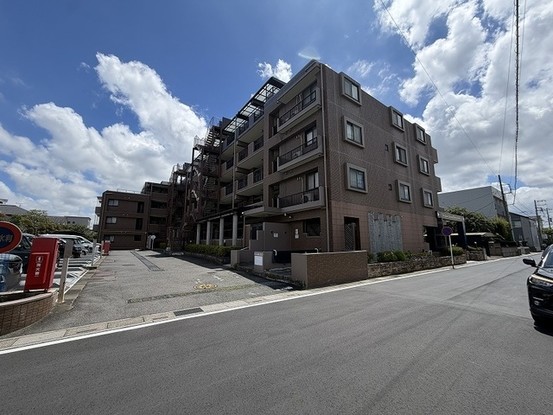 apartment 埼玉県越谷市大字袋山1361-16
