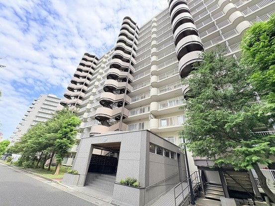 apartment 埼玉県三郷市さつき平２丁目
地図を見る