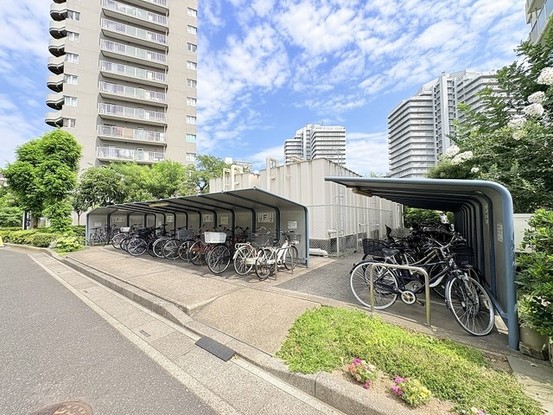 apartment 埼玉県三郷市さつき平２丁目
地図を見る