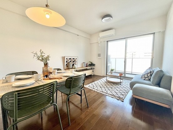 apartment 埼玉県三郷市中央１丁目
地図を見る