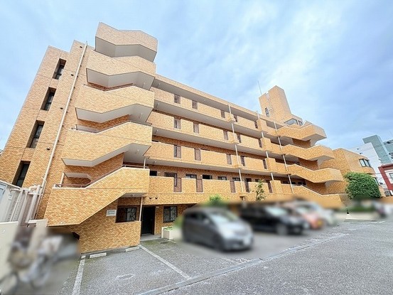 apartment 埼玉県川口市中青木４丁目
地図を見る