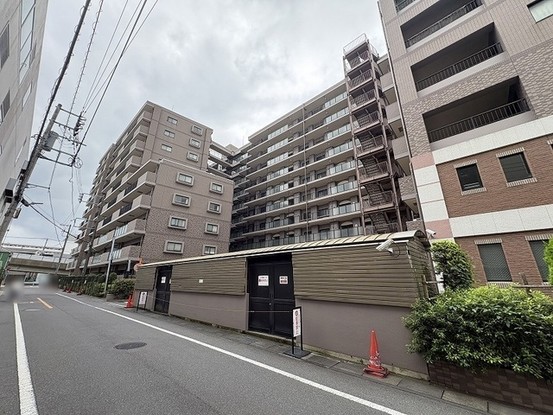 apartment 埼玉県越谷市千間台西２丁目
地図を見る