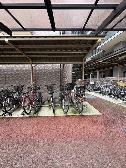 apartment 埼玉県越谷市千間台西２丁目
地図を見る