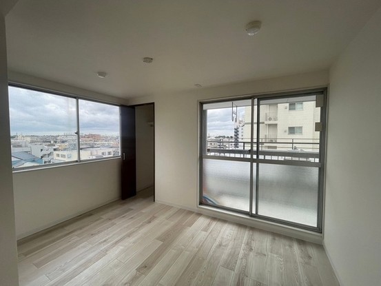 apartment 埼玉県さいたま市南区南浦和２丁目38-1 北原ビル1階