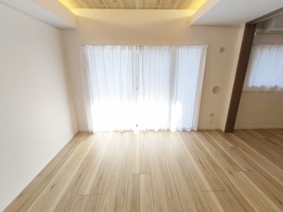apartment 埼玉県さいたま市南区南浦和２丁目38-1 北原ビル1階