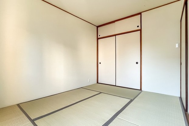 apartment 埼玉県さいたま市南区南浦和２丁目38-1 北原ビル1階