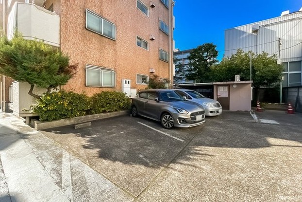 apartment 埼玉県さいたま市南区南浦和２丁目38-1 北原ビル1階