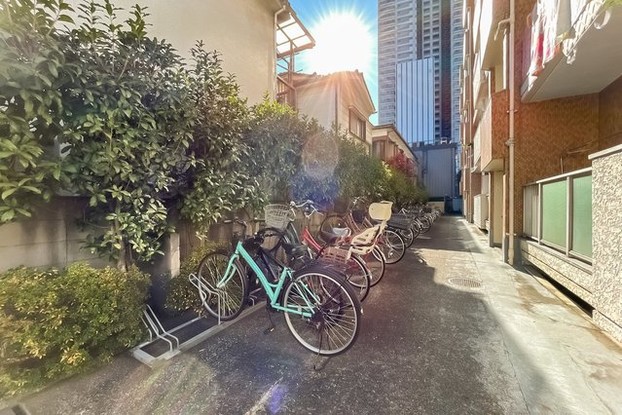 apartment 埼玉県さいたま市南区南浦和２丁目38-1 北原ビル1階