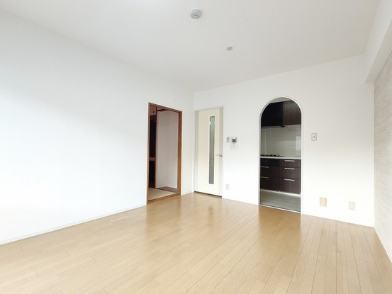 apartment 埼玉県さいたま市南区南浦和２丁目38-1 北原ビル1階