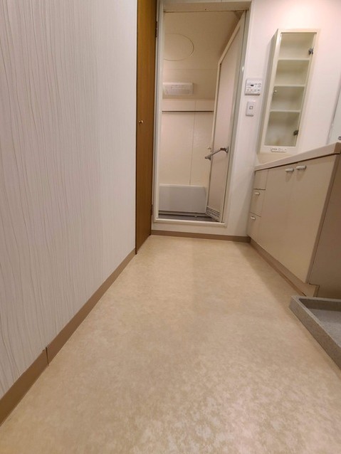 apartment 埼玉県さいたま市南区南浦和２丁目38-1 北原ビル1階