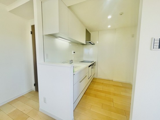 apartment 埼玉県さいたま市南区南浦和２丁目38-1 北原ビル1階