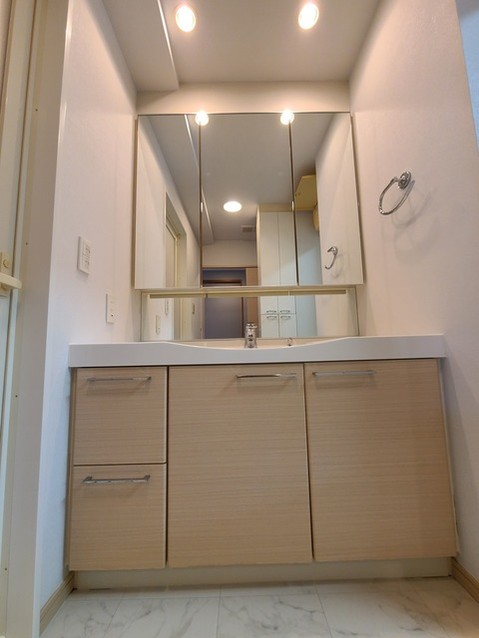 apartment 埼玉県さいたま市南区南浦和２丁目38-1 北原ビル1階