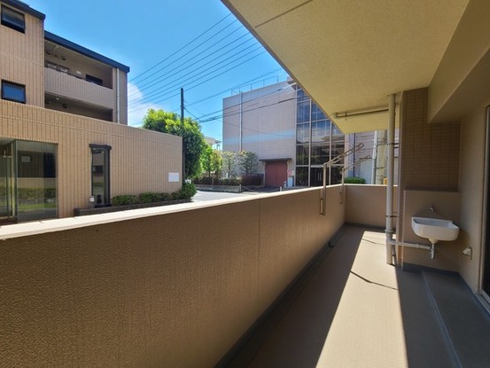 apartment 埼玉県さいたま市南区南浦和２丁目38-1 北原ビル1階