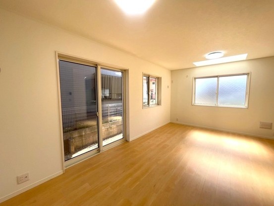 apartment 埼玉県さいたま市南区南浦和２丁目38-1 北原ビル1階