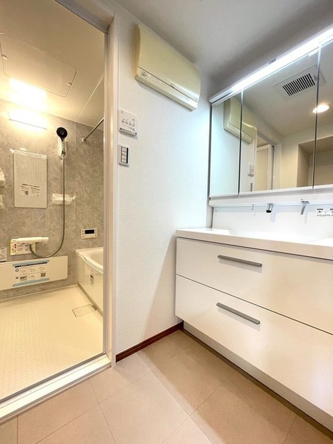 apartment 埼玉県さいたま市南区南浦和２丁目38-1 北原ビル1階