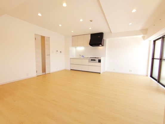apartment 埼玉県さいたま市南区南浦和２丁目38-1 北原ビル1階