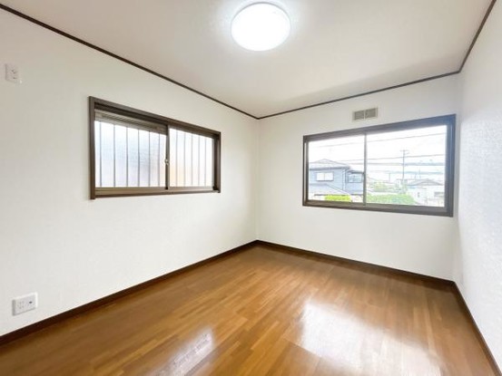 detached 宮城県亘理郡亘理町字上町
地図を見る