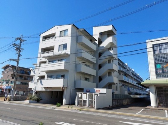 apartment 滋賀県野洲市冨波乙690-6 ヴァン・ドゥビル2階