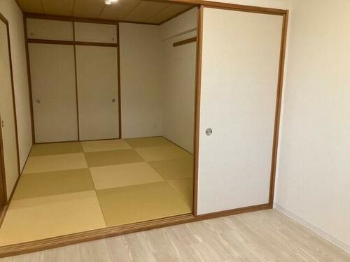 apartment 滋賀県野洲市冨波乙690-6 ヴァン・ドゥビル2階