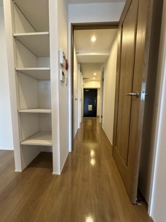 apartment 滋賀県野洲市冨波乙690-6 ヴァン・ドゥビル2階