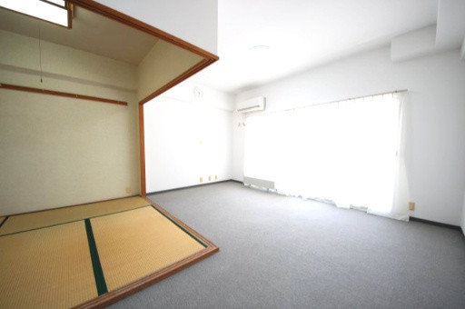 apartment 滋賀県野洲市冨波乙690-6 ヴァン・ドゥビル2階