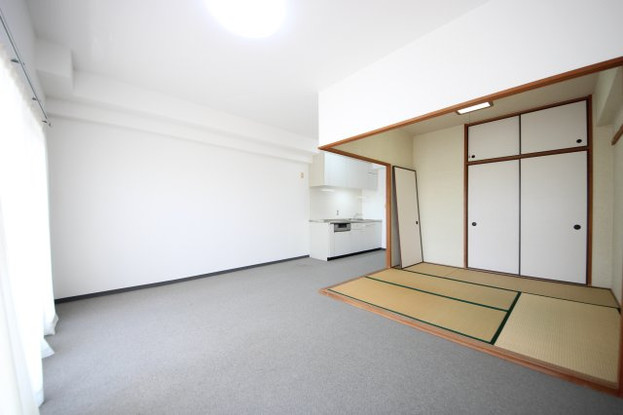 apartment 滋賀県野洲市冨波乙690-6 ヴァン・ドゥビル2階