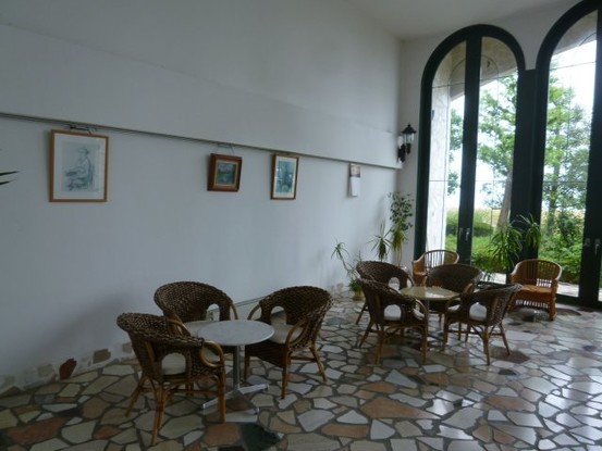 apartment 滋賀県野洲市冨波乙690-6 ヴァン・ドゥビル2階