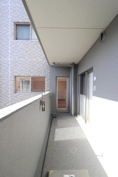 apartment 滋賀県野洲市冨波乙690-6 ヴァン・ドゥビル2階