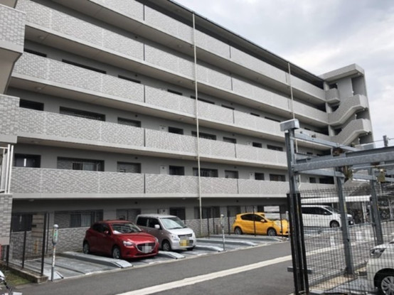 apartment 滋賀県野洲市冨波乙690-6 ヴァン・ドゥビル2階