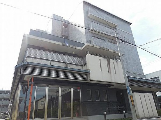 apartment 滋賀県野洲市冨波乙690-6 ヴァン・ドゥビル2階